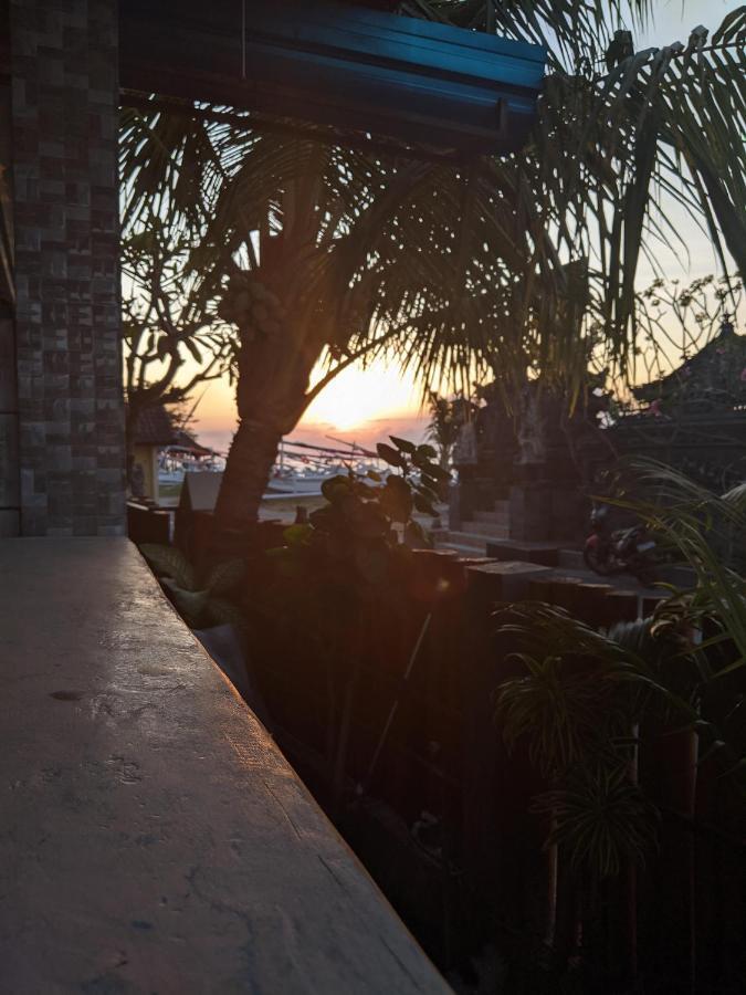 Sarinah Beach - Bistro & Bungalow Batununggul Exterior foto